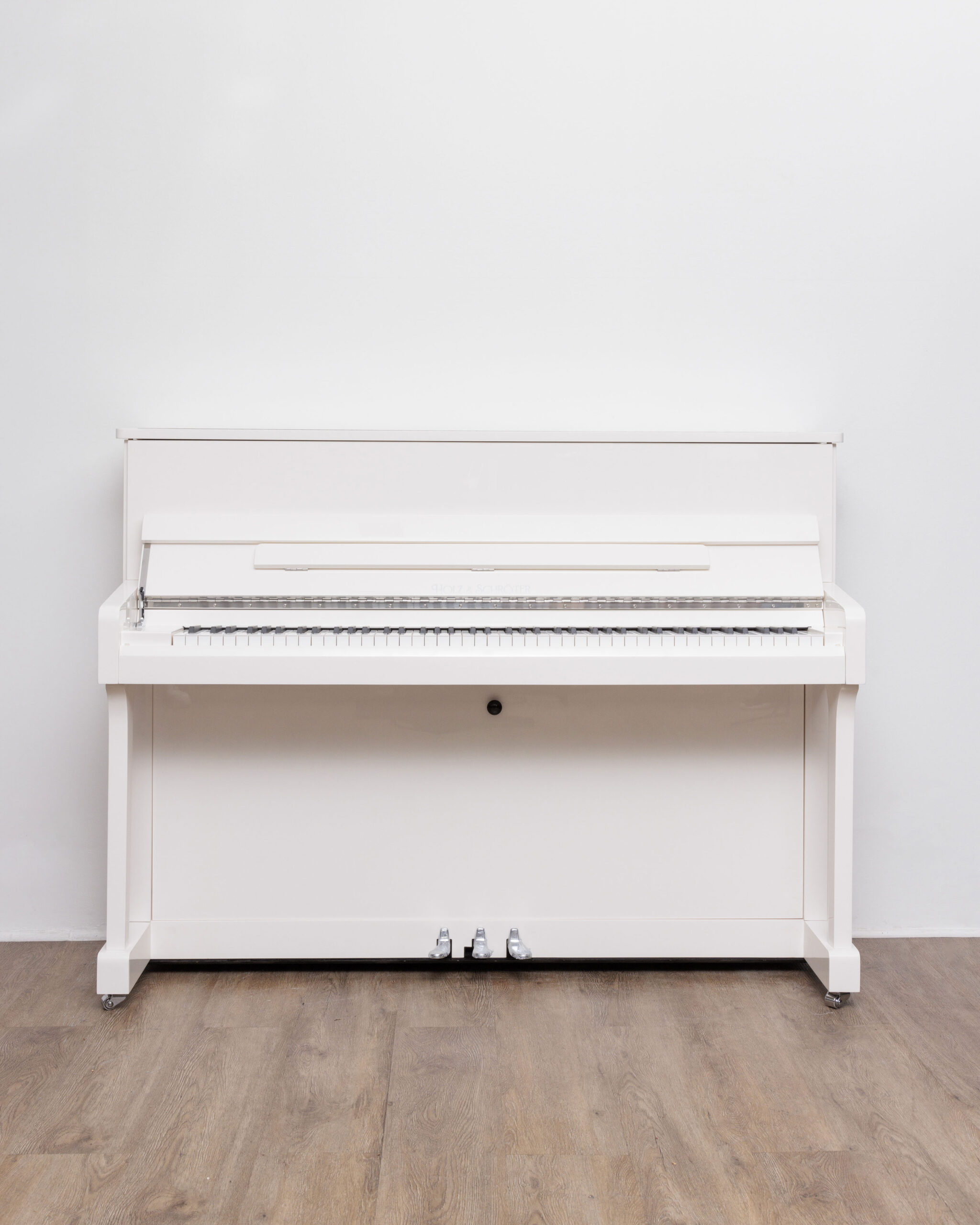 Pianos droits de Style LC