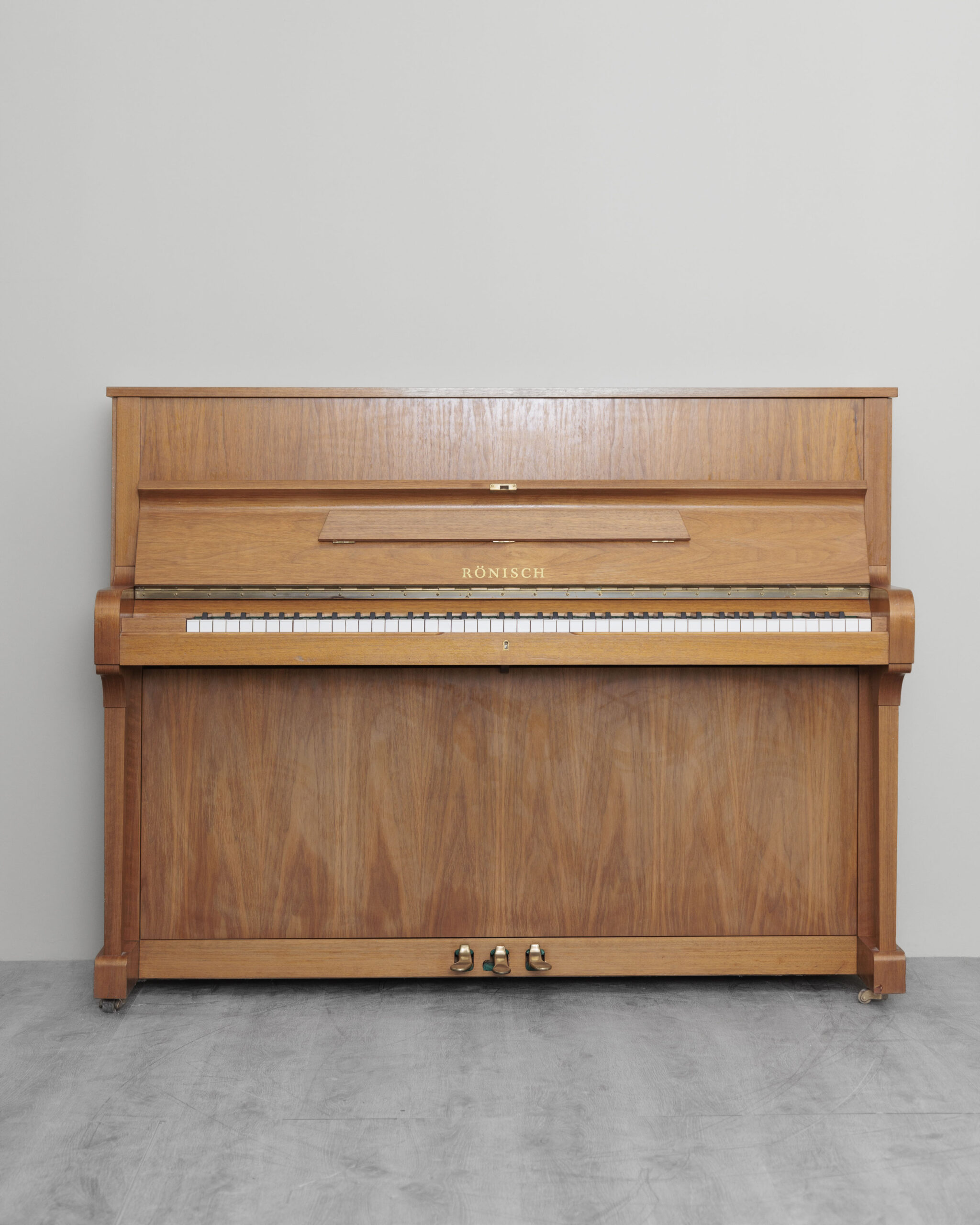 Pianos droits de Style LC