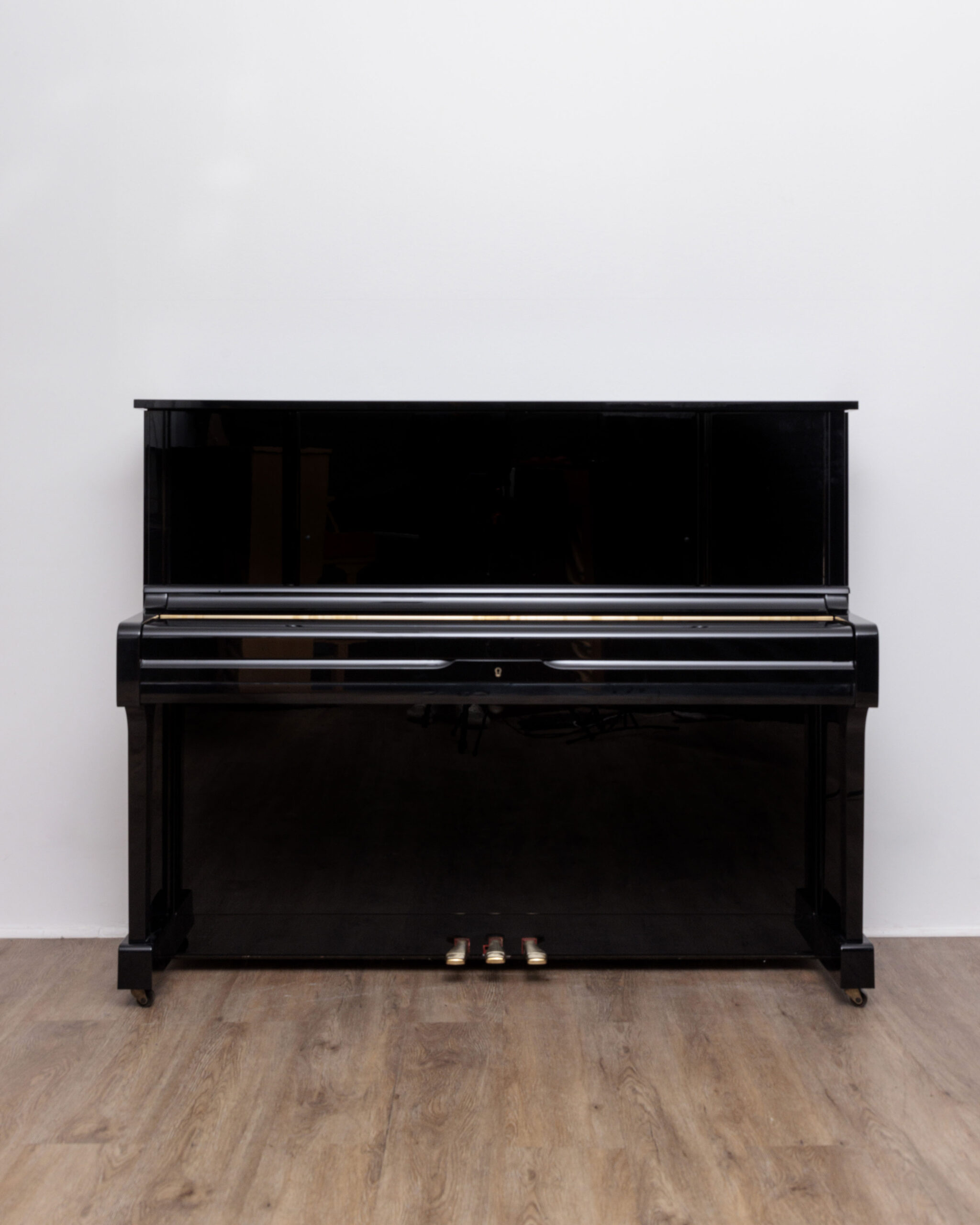 Yamaha U3