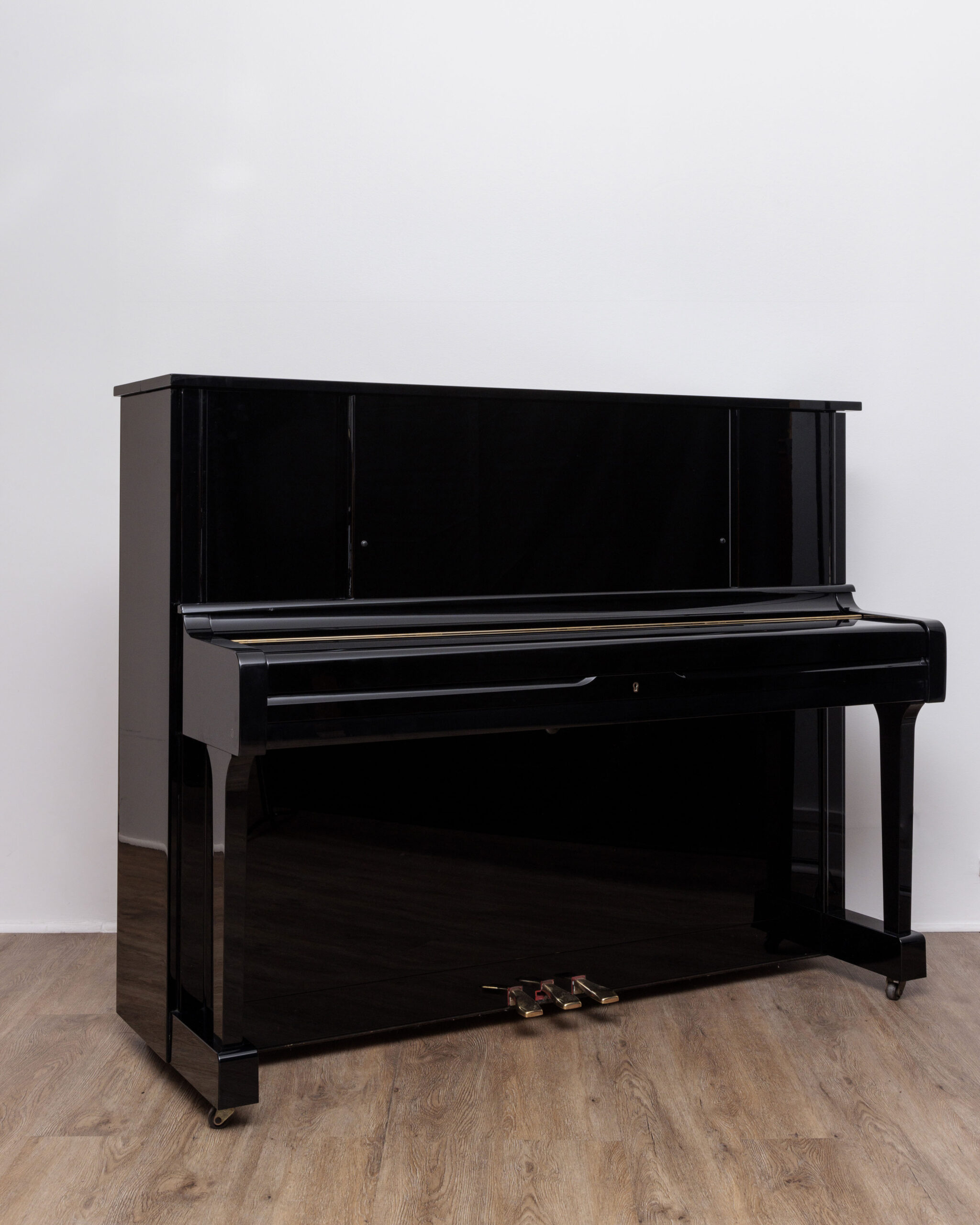 Yamaha U3