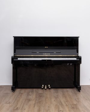 Yamaha U1 LOA