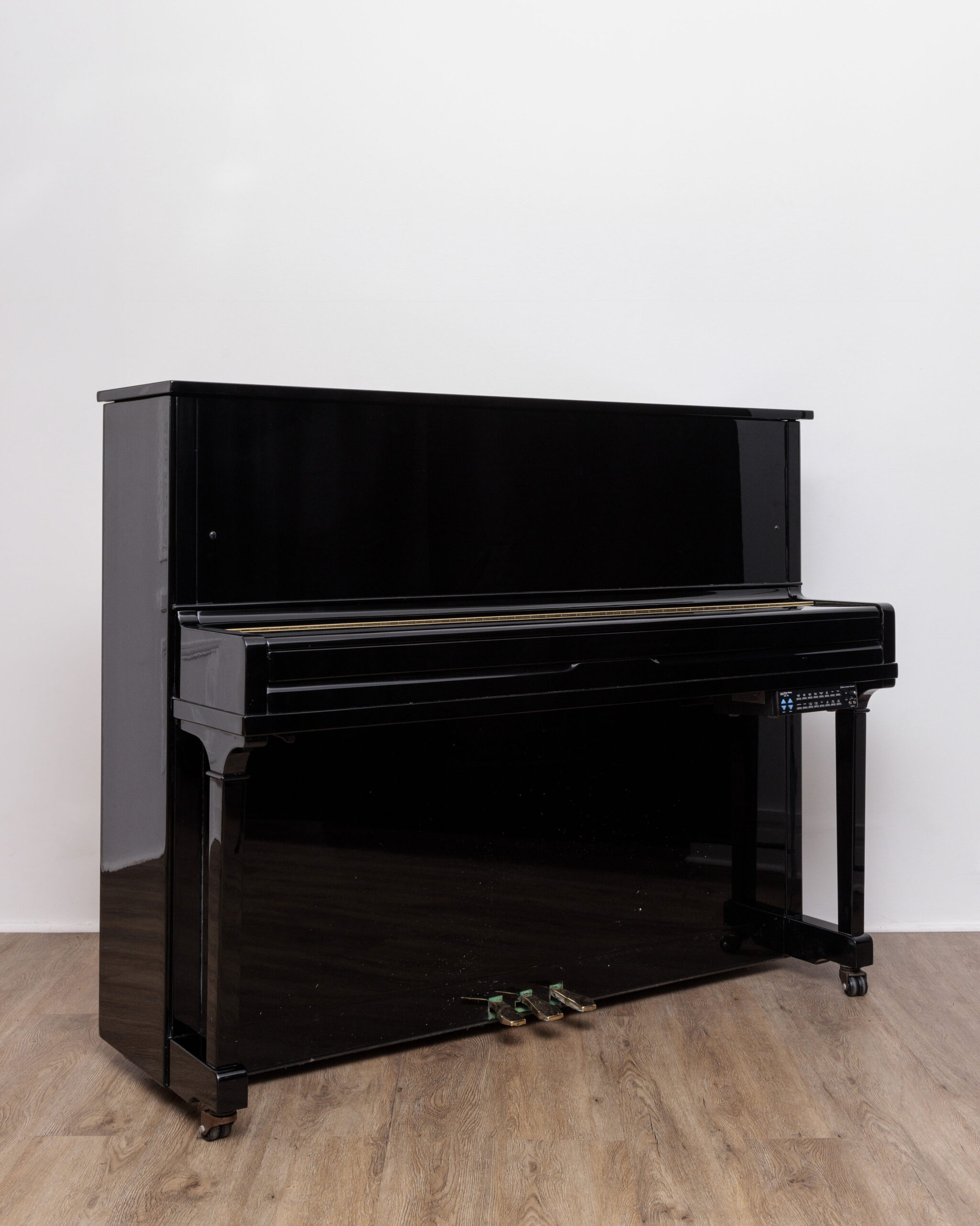 Young Chang 118 C silence