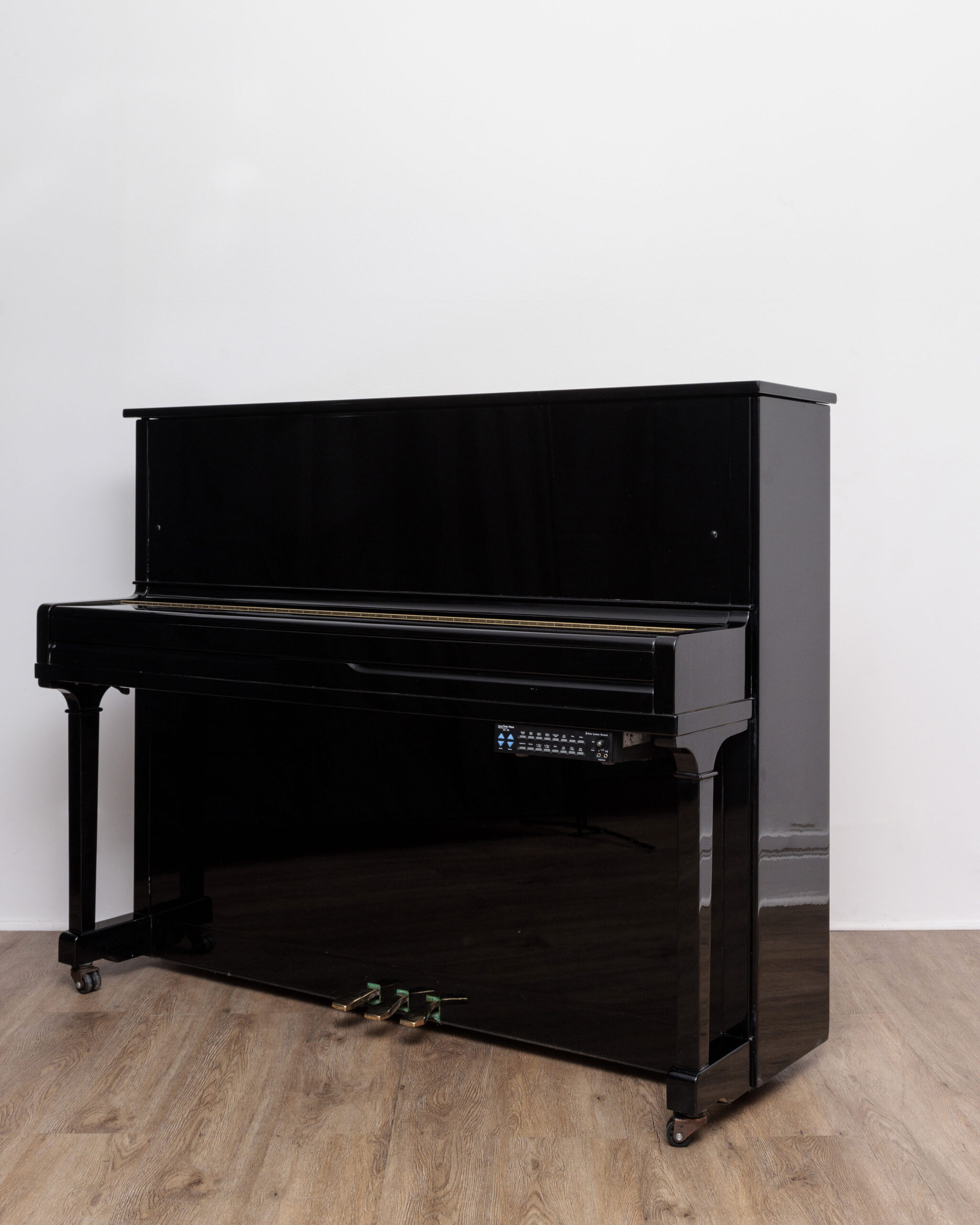 Young Chang 118 C silence