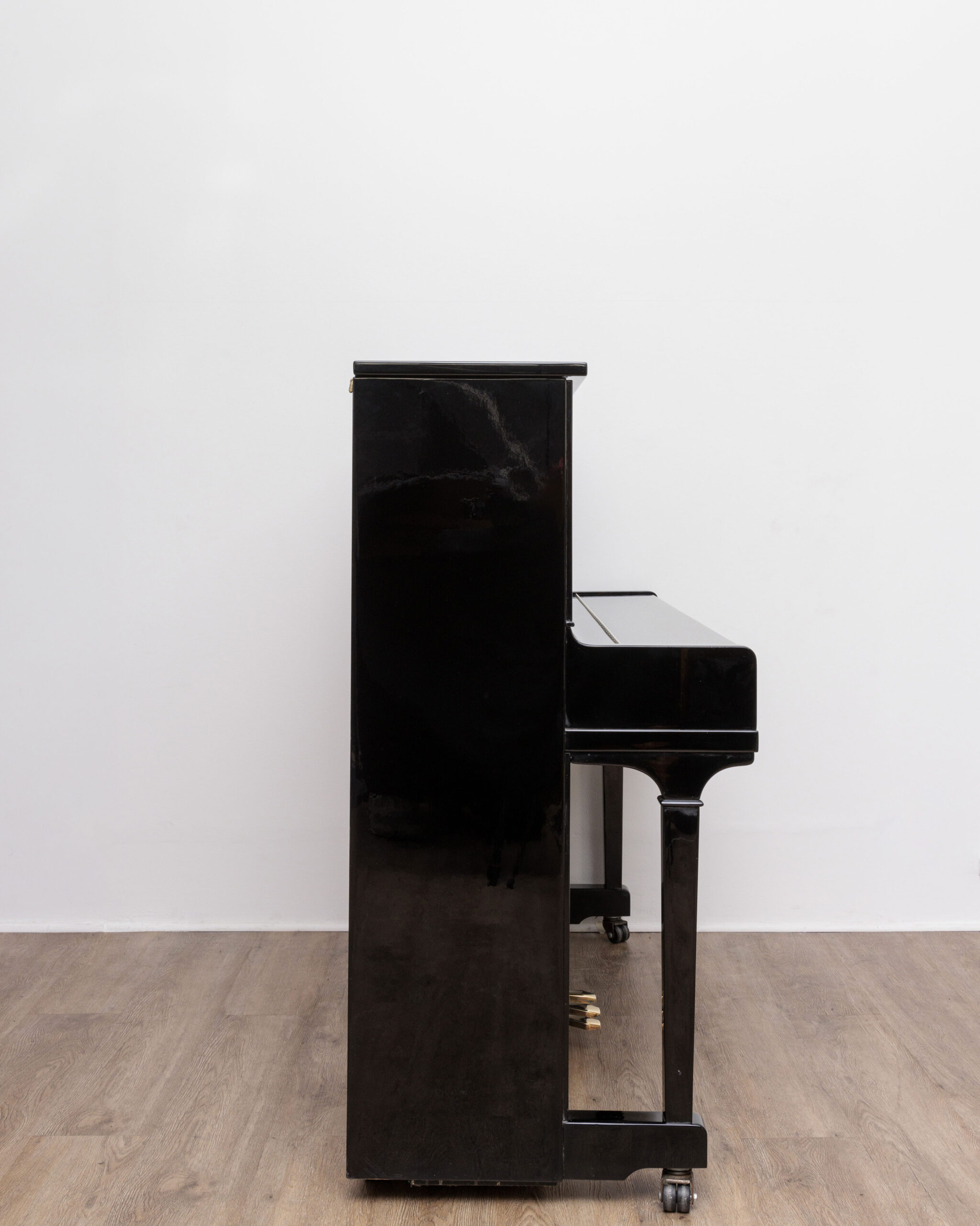 Young Chang 118 C silence