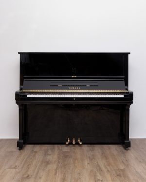 Yamaha U3