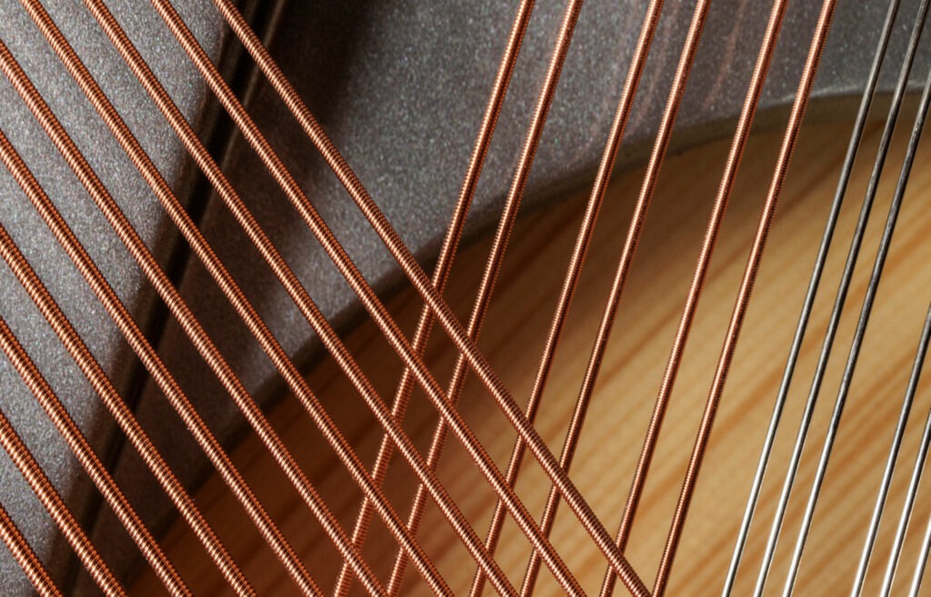 Cordes de piano filées, détail