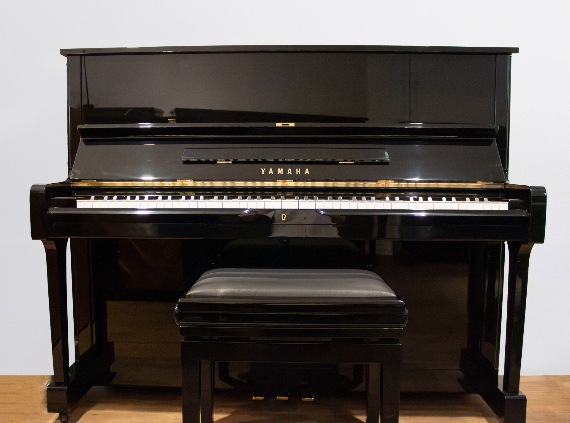 Yamaha U1 silence AD2