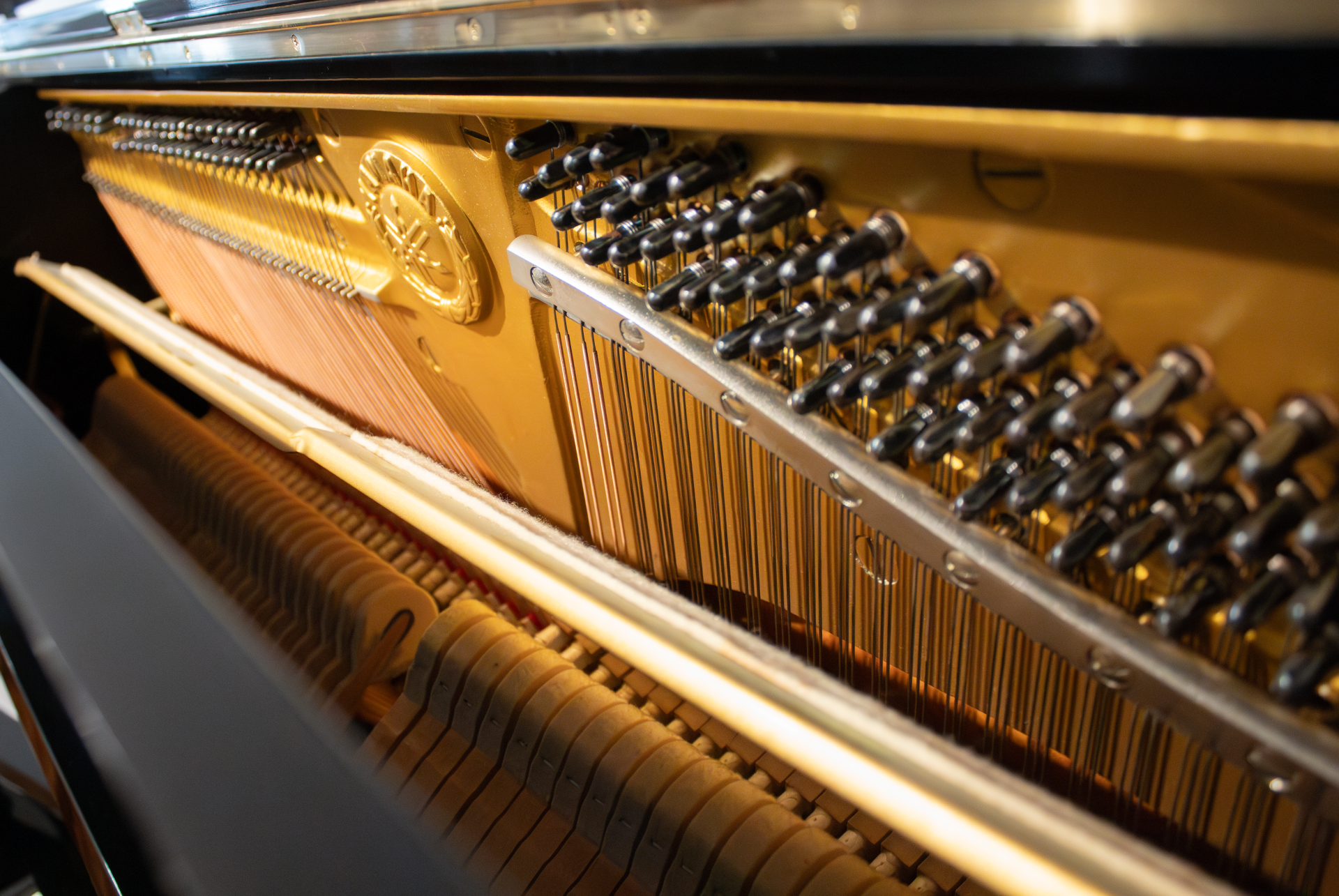 Yamaha U1 silence AD2