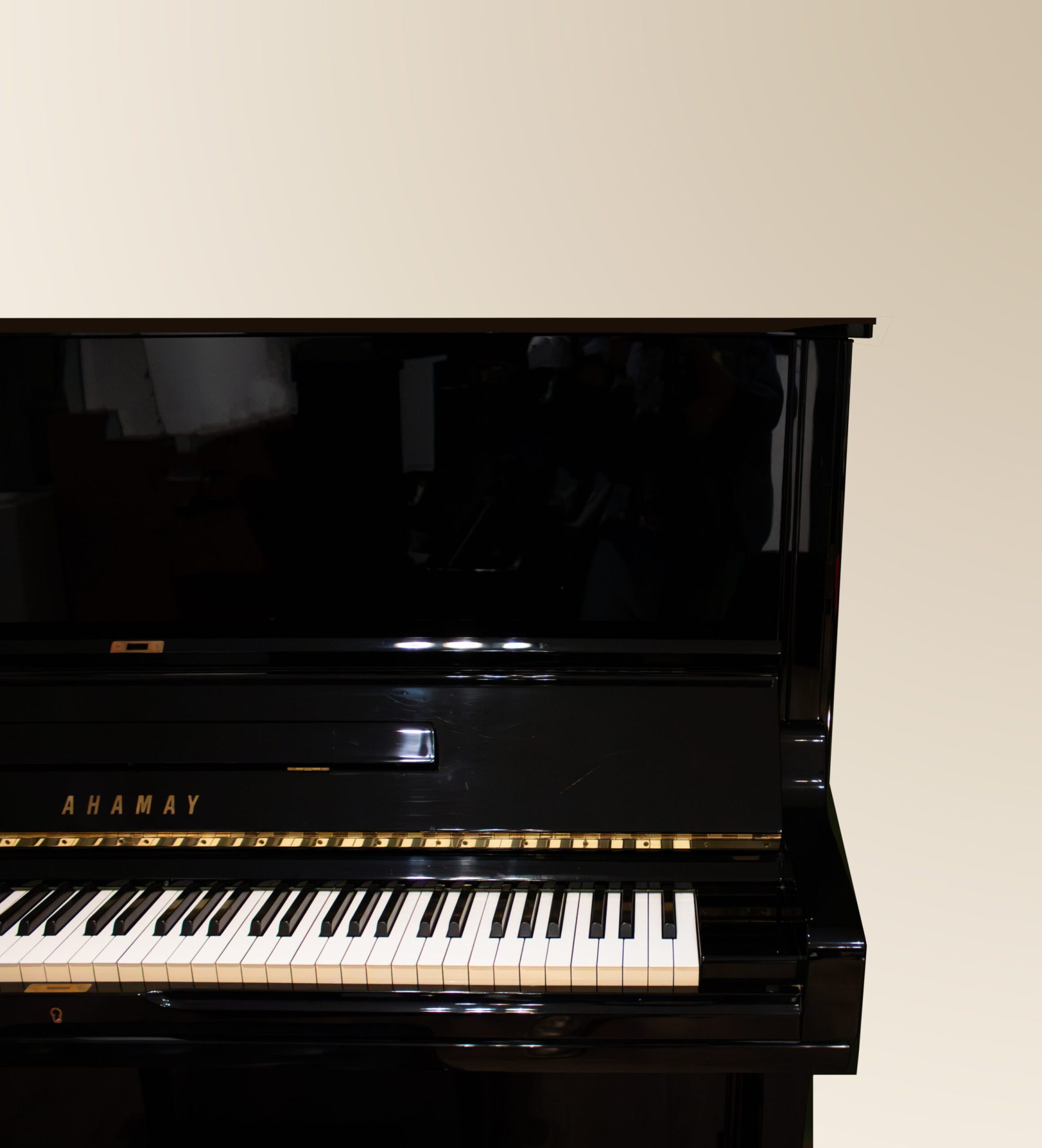 Yamaha U1