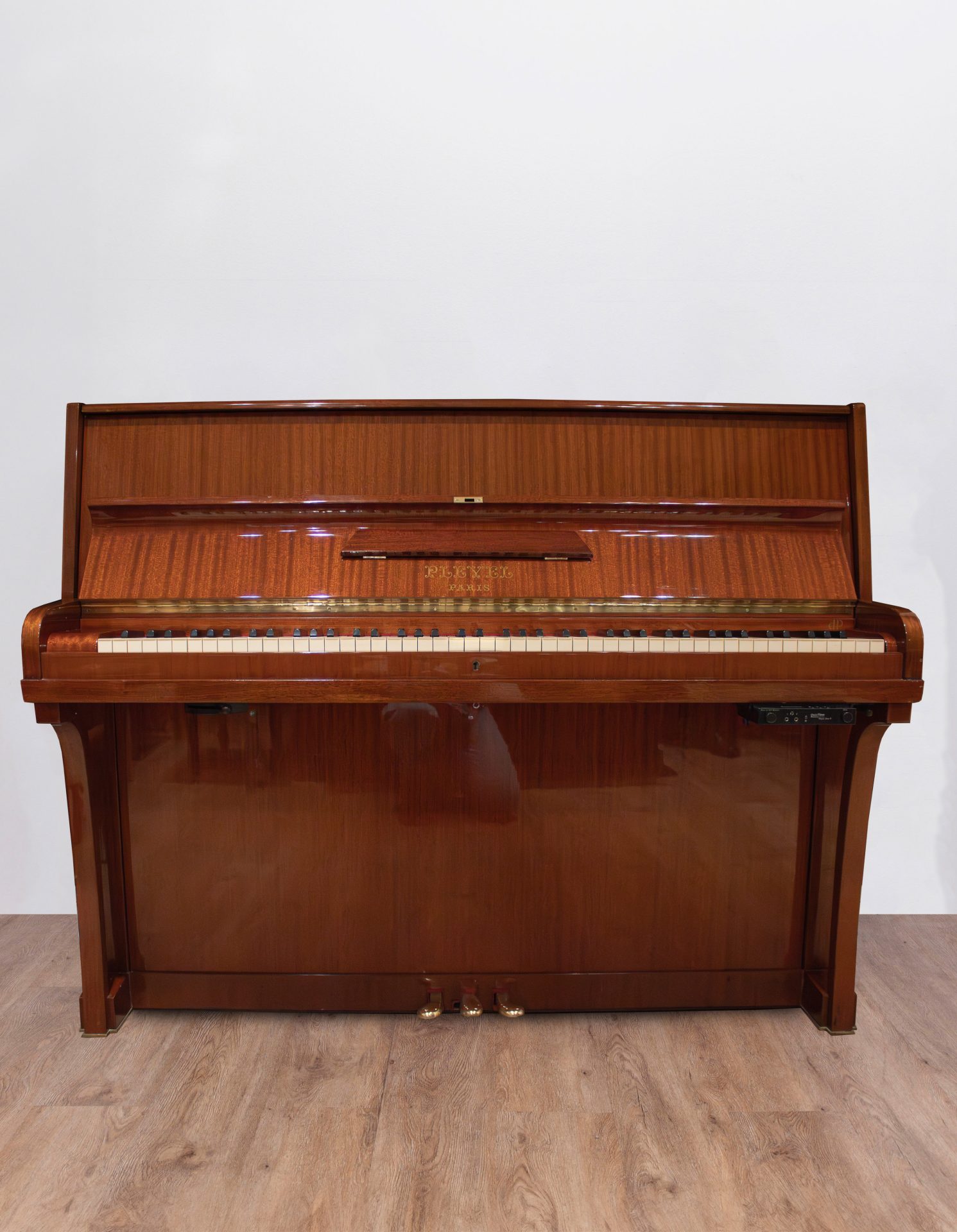 Pleyel-face-silent Pleyel Marigny Silence