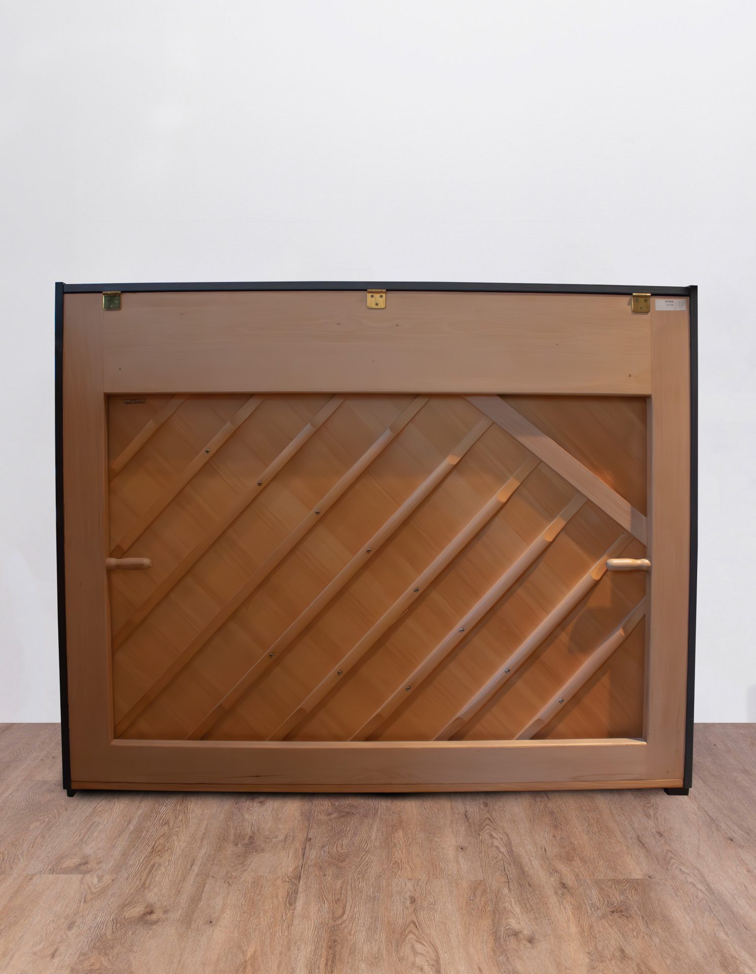 Petrof 118 frêne noir satiné-dos